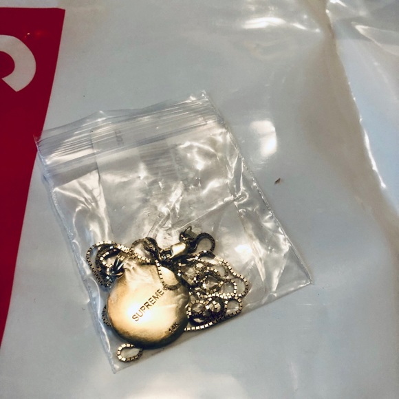 Supreme 14k Gold “Justice Piece” - Public Enemy - Picture 4 of 6